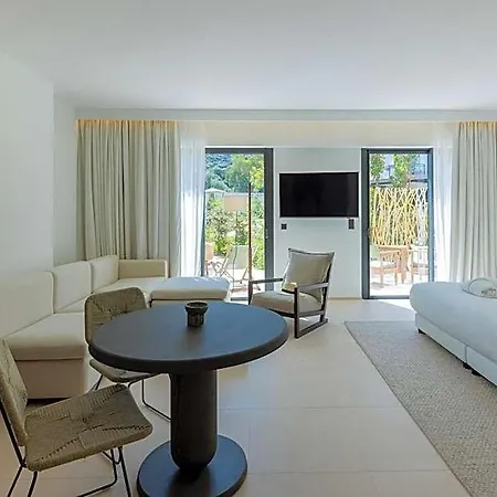 Casa Paradisu 5*
